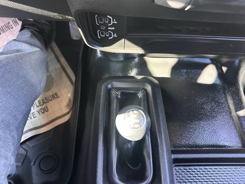 Used 2022 RAM 2500 Tradesman w/ Chrome Appearance Group image 15