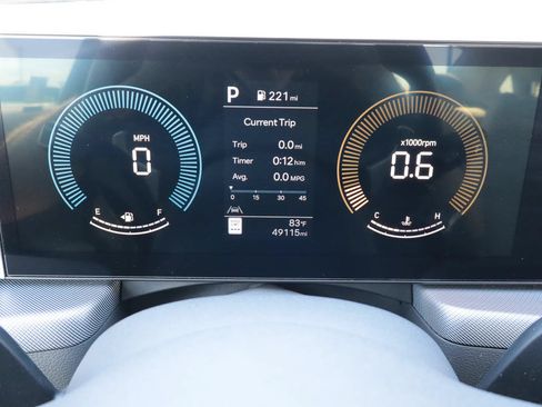 Used 2025 Hyundai Sonata SEL FWD image 26