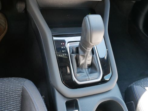 Certified 2025 Subaru Forester Premium AWD/4WD image 24