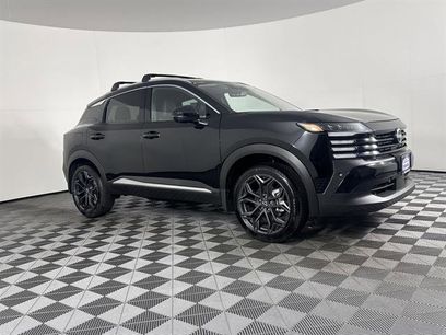 New 2025 Nissan Kicks SR w/ Illumination Package