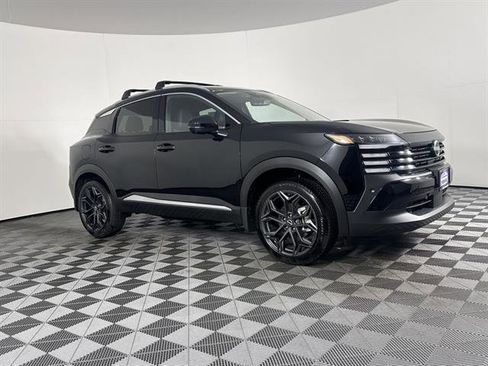 New 2025 Nissan Kicks SR w/ Illumination Package image 1