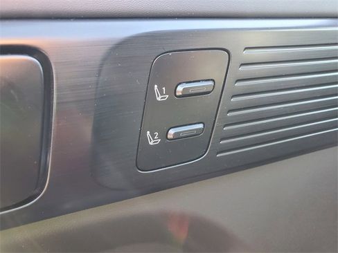 Used 2025 Hyundai Santa Fe Calligraphy image 16