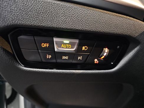 New 2026 BMW 330i Sedan w/ M Sport Package image 27