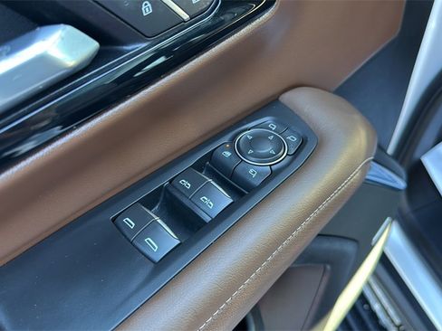 Used 2025 Chevrolet Tahoe High Country image 29