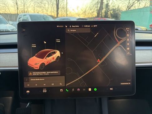 Used 2021 Tesla Model Y Long Range image 19