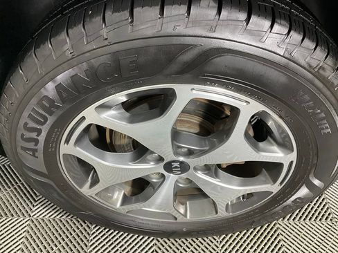 Used 2021 Kia Telluride EX image 8