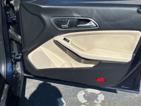 Used 2018 Mercedes-Benz CLA 250 image 16