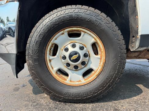 Used 2017 Chevrolet Silverado 2500 W/T AWD/4WD image 13