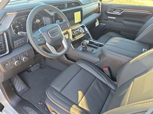 New 2026 GMC Sierra 1500 Denali w/ Denali Reserve Package image 17