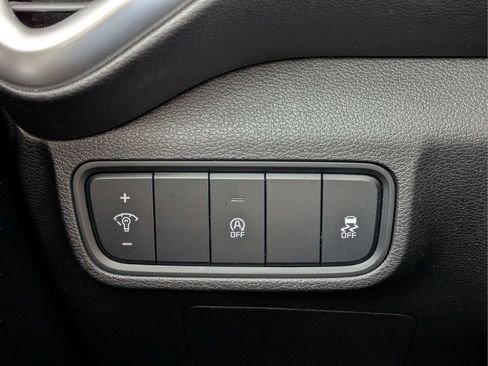 Used 2021 Kia Soul LX image 24