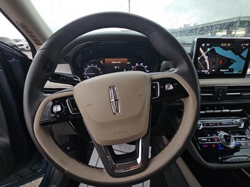 Used 2022 Lincoln Corsair FWD w/ Equipment Group 101A image 6
