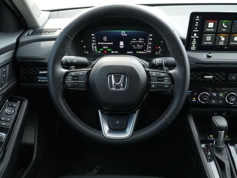 Used 2025 Honda Accord Touring image 22