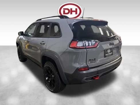 Used 2023 Jeep Cherokee Trailhawk w/ Sun & Sound Group image 10