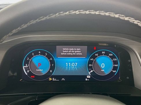 New 2025 Volkswagen Atlas Cross Sport SE image 14