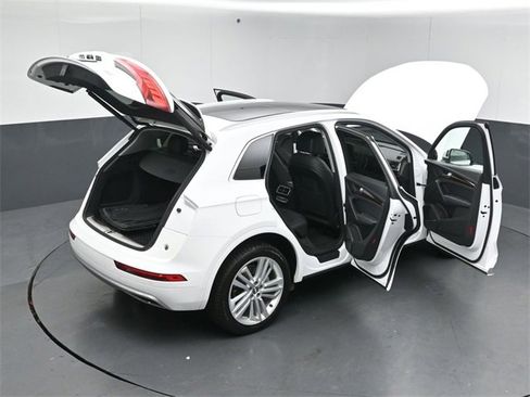 Used 2018 Audi Q5 Prestige w/ Prestige Package image 61
