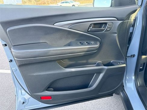 Certified 2022 Honda Passport TrailSport image 14