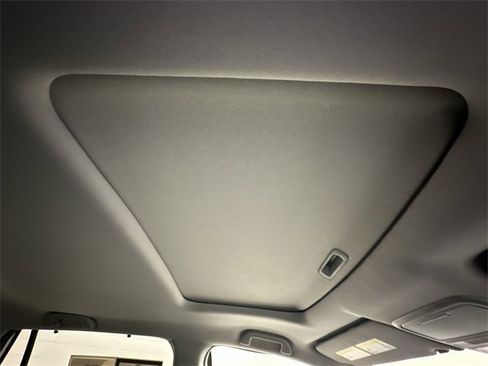 Used 2022 Honda Pilot EX-L image 28