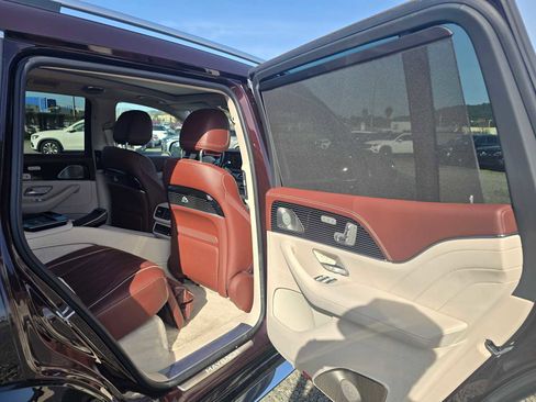 Used 2024 Mercedes-Benz Maybach GLS 600 Maybach GLS 600 image 14