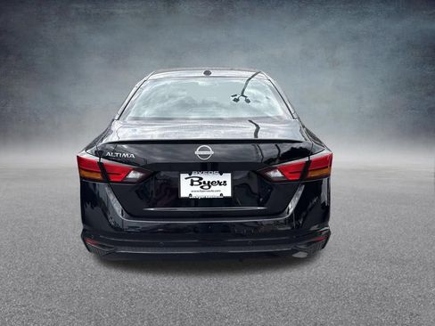Used 2025 Nissan Altima 2.5 SV FWD image 5