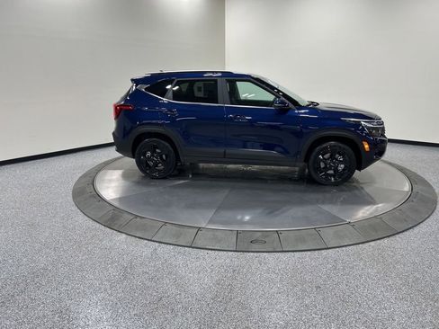 New 2026 Kia Seltos EX w/ EX Sunroof Package AWD/4WD image 5