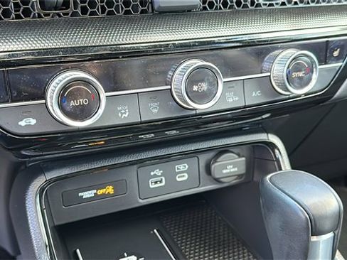 Used 2025 Honda CR-V Sport Touring image 18