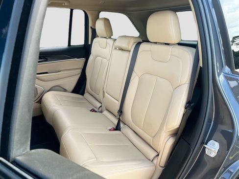 Certified 2022 Jeep Grand Cherokee Limited RWD image 25