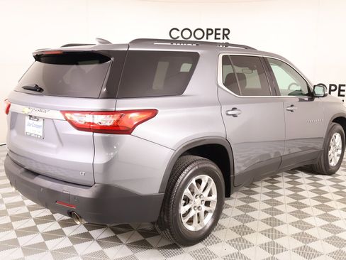 Used 2021 Chevrolet Traverse LT w/ LPO, Cargo Package image 21