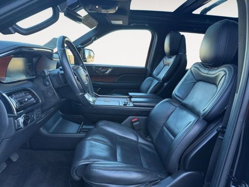 Used 2018 Lincoln Navigator L Reserve w/ Cargo Package image 6