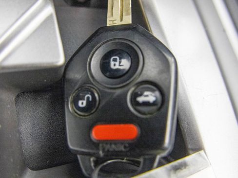 Used 2018 Subaru Impreza 2.0i Premium image 28