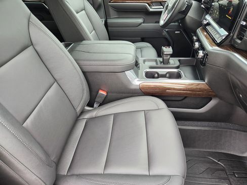 New 2026 GMC Sierra 1500 Elevation w/ Elevation Premium Package RWD image 10