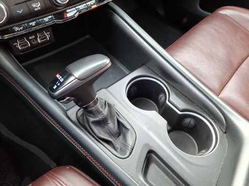 Used 2024 Dodge Durango GT image 22