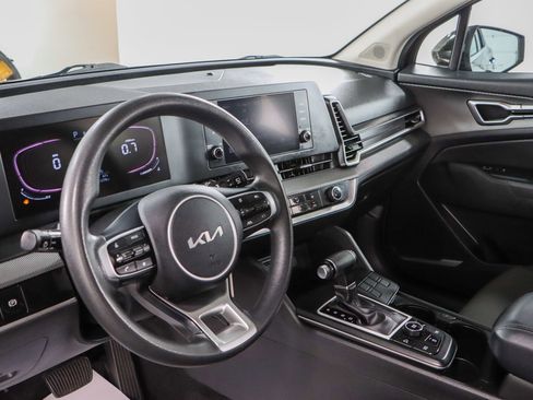 Used 2023 Kia Sportage LX image 22