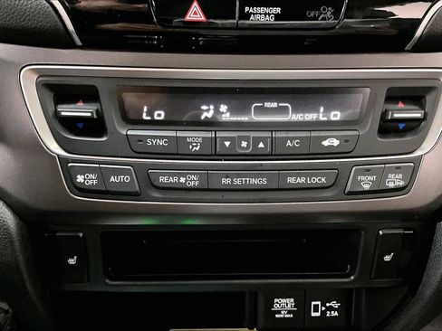 Used 2021 Honda Pilot Special Edition image 31