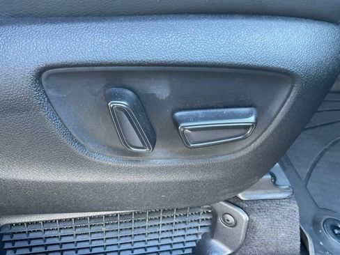 Used 2024 Toyota Sienna XSE w/ XSE Plus Package image 23