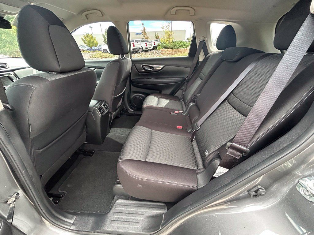Used 2020 Nissan Rogue SV AWD/4WD image 26