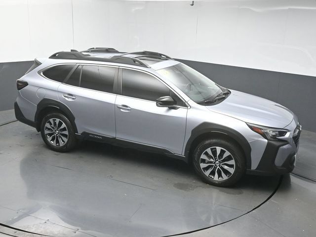 Used 2025 Subaru Outback Limited w/ Popular Package #2 AWD/4WD image 43