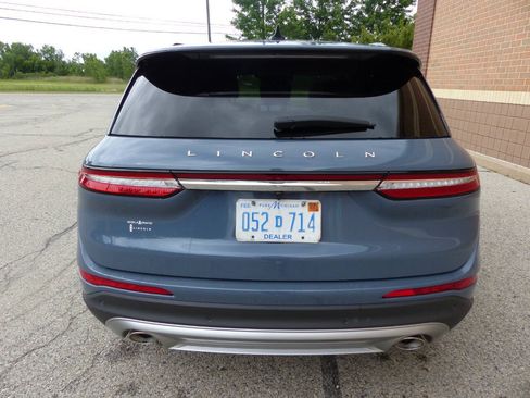 Used 2025 Lincoln Corsair Reserve w/ Equipment Group 202A FWD image 8