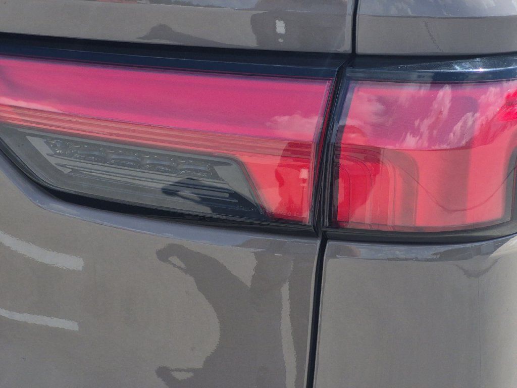 Used 2025 Toyota Sequoia TRD Pro AWD/4WD image 29