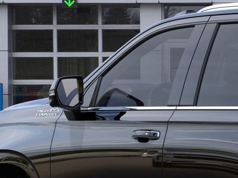 New 2026 Chevrolet Tahoe High Country image 12