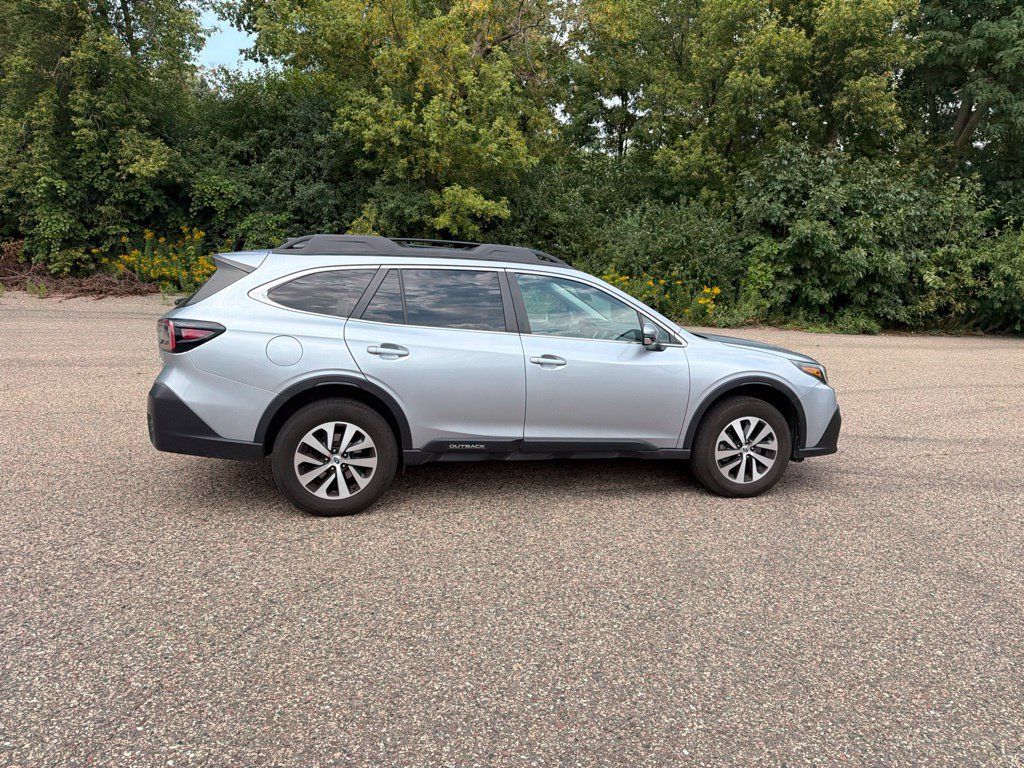 Used 2020 Subaru Outback Premium w/ Popular Package #1 AWD/4WD image 18