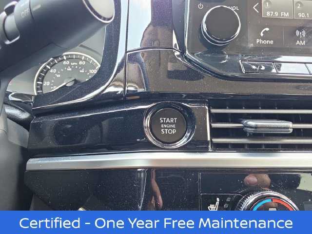 Certified 2025 Nissan Pathfinder SL FWD image 29