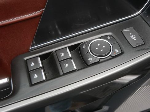 Used 2022 Ford F150 Lariat AWD/4WD image 16