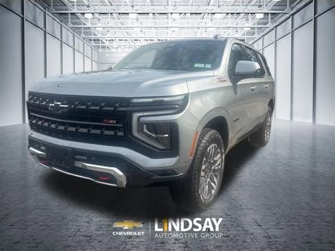 Used 2025 Chevrolet Tahoe Z71 AWD/4WD image 2