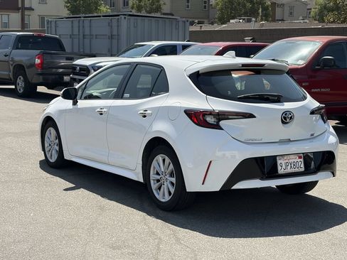 Certified 2024 Toyota Corolla SE w/ SE Package FWD image 4