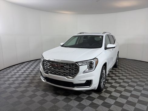 Certified 2022 GMC Terrain Denali w/ LPO, Floor Liner Package image 2