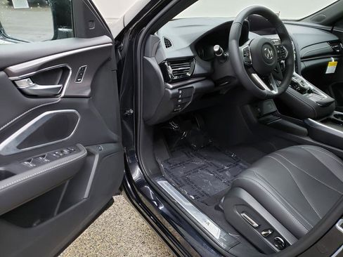 New 2025 Acura RDX SH-AWD image 6