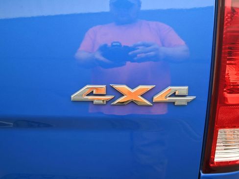 Used 2024 RAM 1500 Classic SLT AWD/4WD image 12
