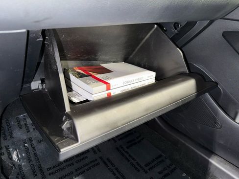 Certified 2023 Toyota Corolla LE image 26