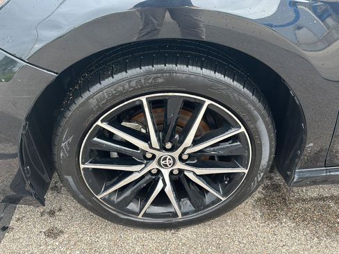 Used 2024 Toyota Camry SE FWD image 9