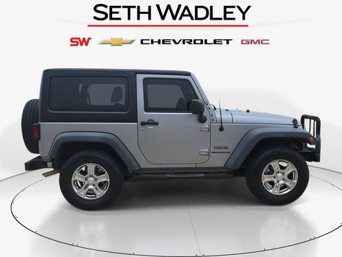 Used 2016 Jeep Wrangler Sport w/ Quick Order Package 24S AWD/4WD image 8